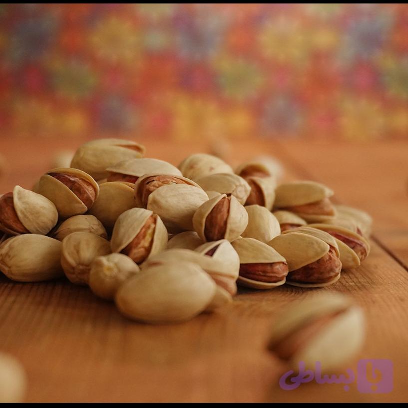 پسته احمدآقایی خام 500 گرمی