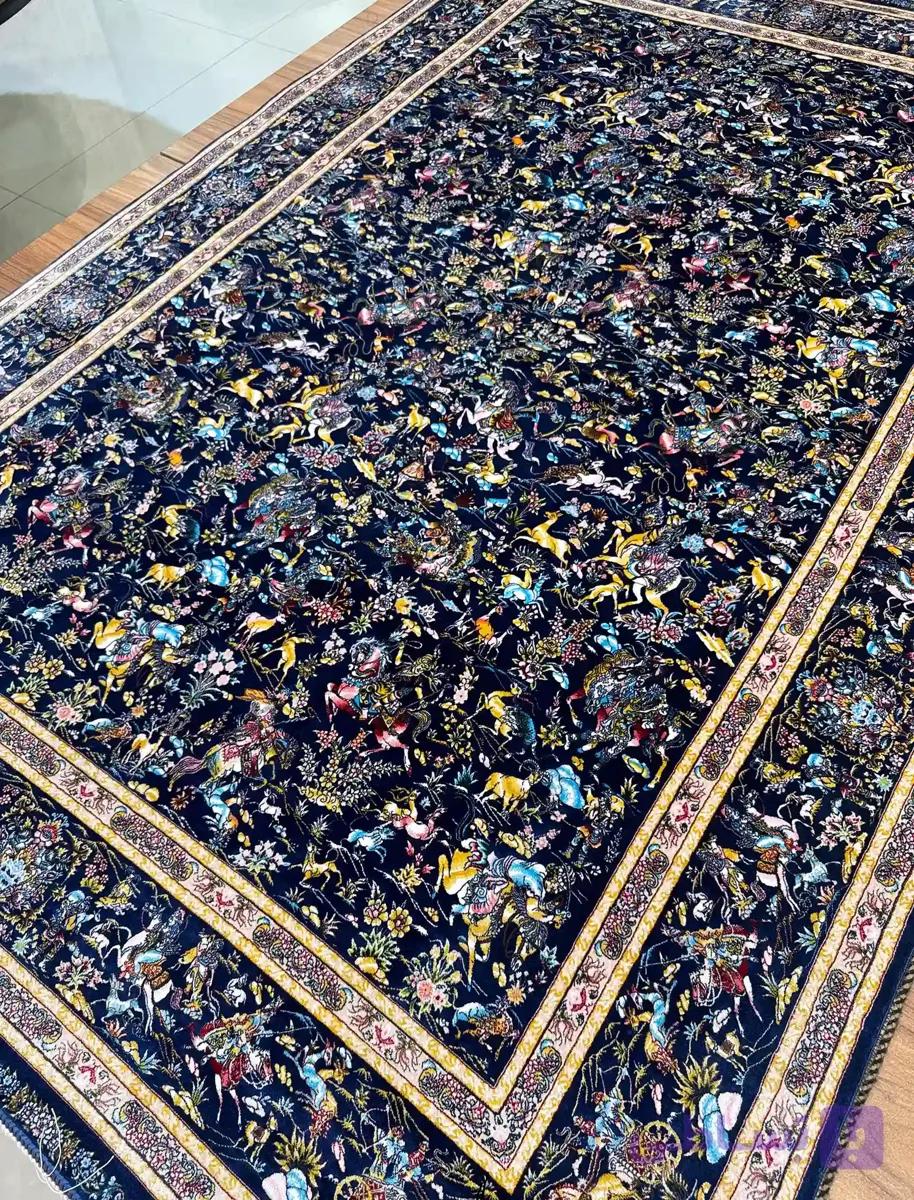 فرش رویال گلد کلکسیون 1500 شانه طرح شکارگاه قم سرمه ای