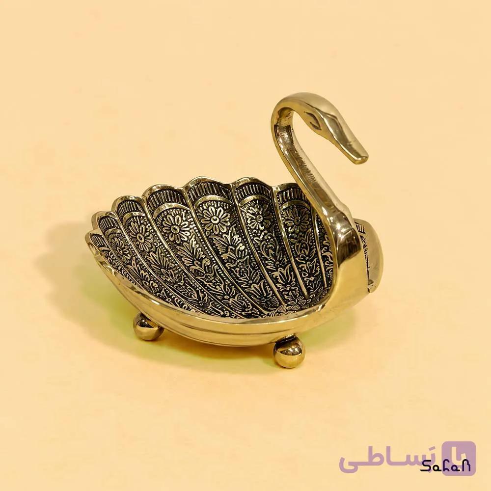 اردوخوری برنجی آنتیک طرح قو — تصویر 1