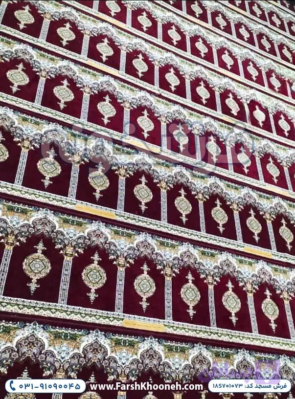 فرش سجاده ای طرح چلچراغ زمینه لاکی 700 شانه کد 701073 — تصویر 1