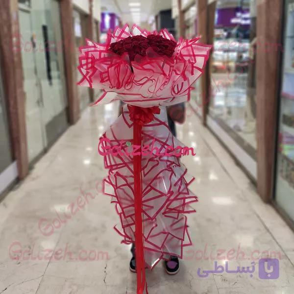 دسته گل رز سرخ بلند — تصویر 1