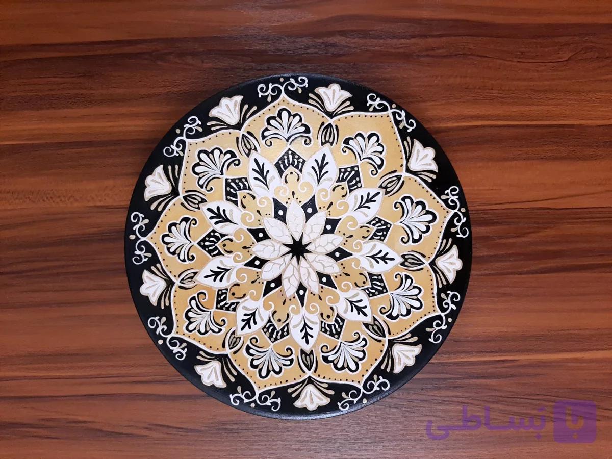 بشقاب دیوارکوب سفالی طرح سنتی کد 102581
