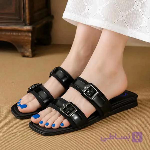 صندل زنانه مشکی گل گندم — تصویر 1