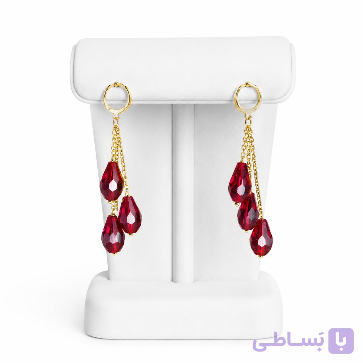 گوشواره طلایی استیل با 3 کریستال اشکی آویزی قرمز — تصویر 1