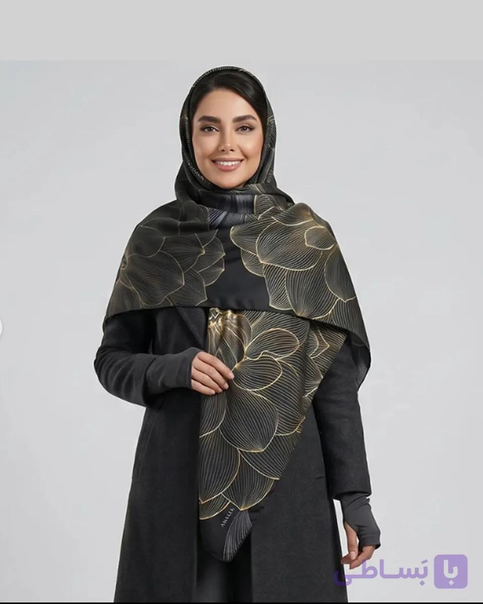 روسری مشکی طلایی نورا | قواره 120| Code9765 — تصویر 1
