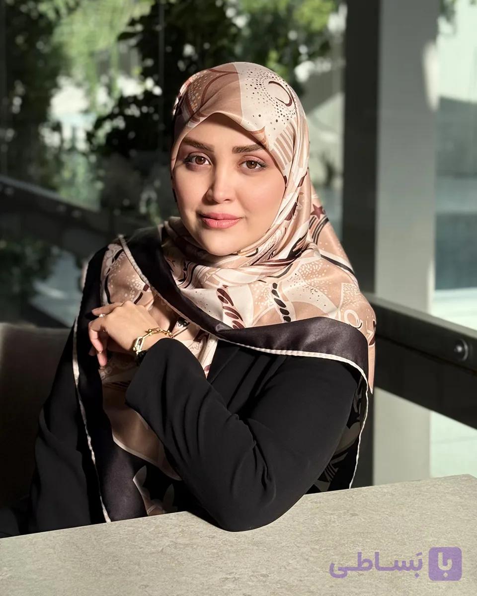 روسری ابریشم قواره متوسط رونیا | Code10385 — تصویر 1