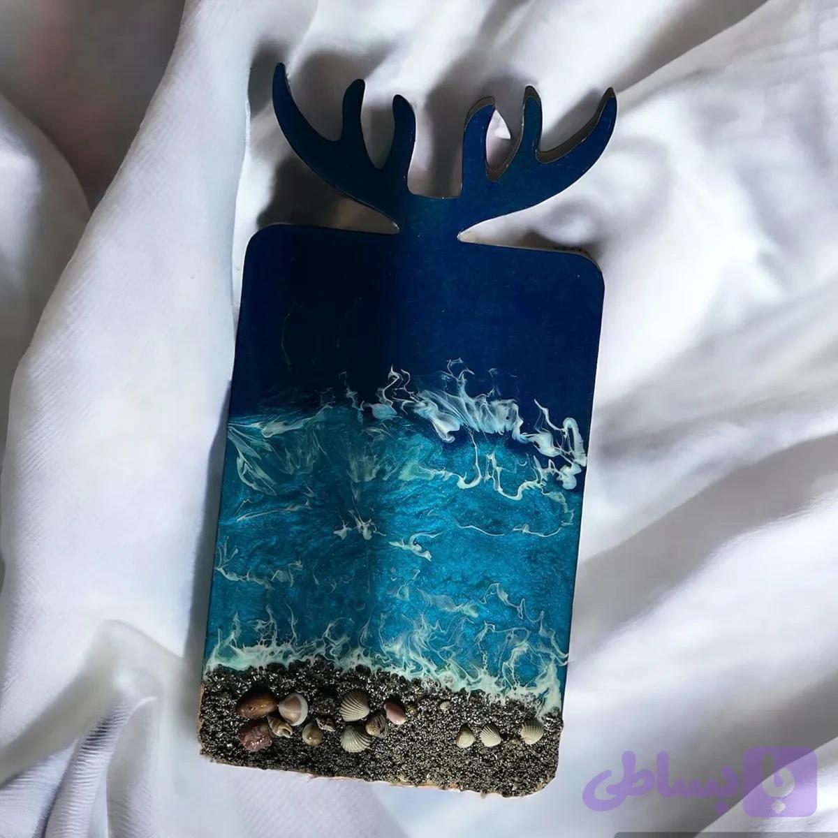 سینی مزه چوبی گوزن طرح دریای رزینی ابعاد۲۰در۴۰