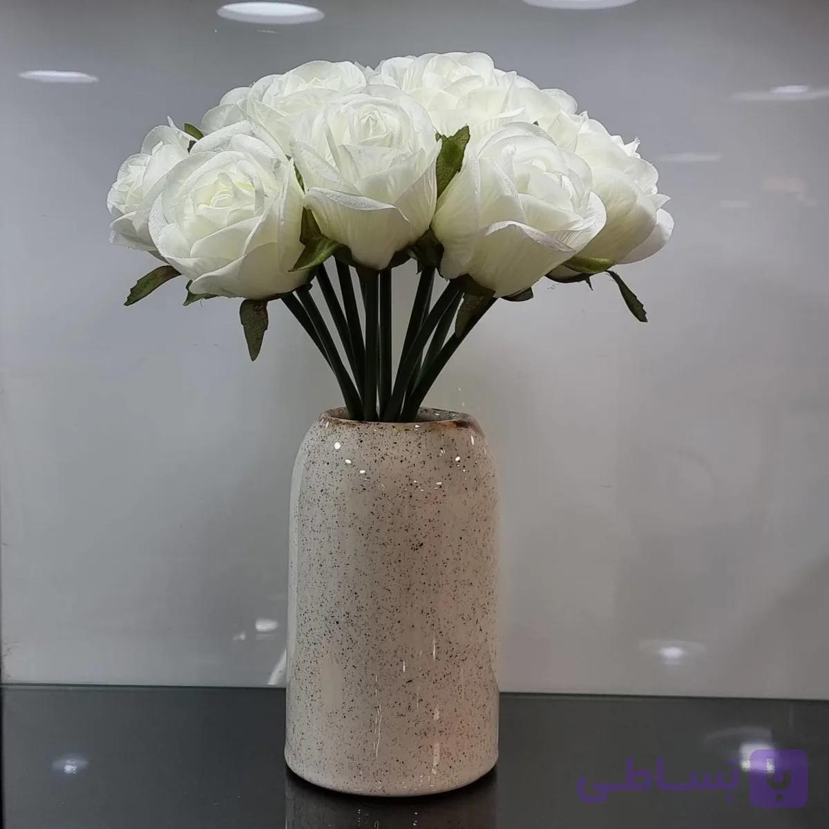 دسته گل رز کاملیا 12 شاخه | هدیه‌ای لوکس و ماندگار — تصویر 1