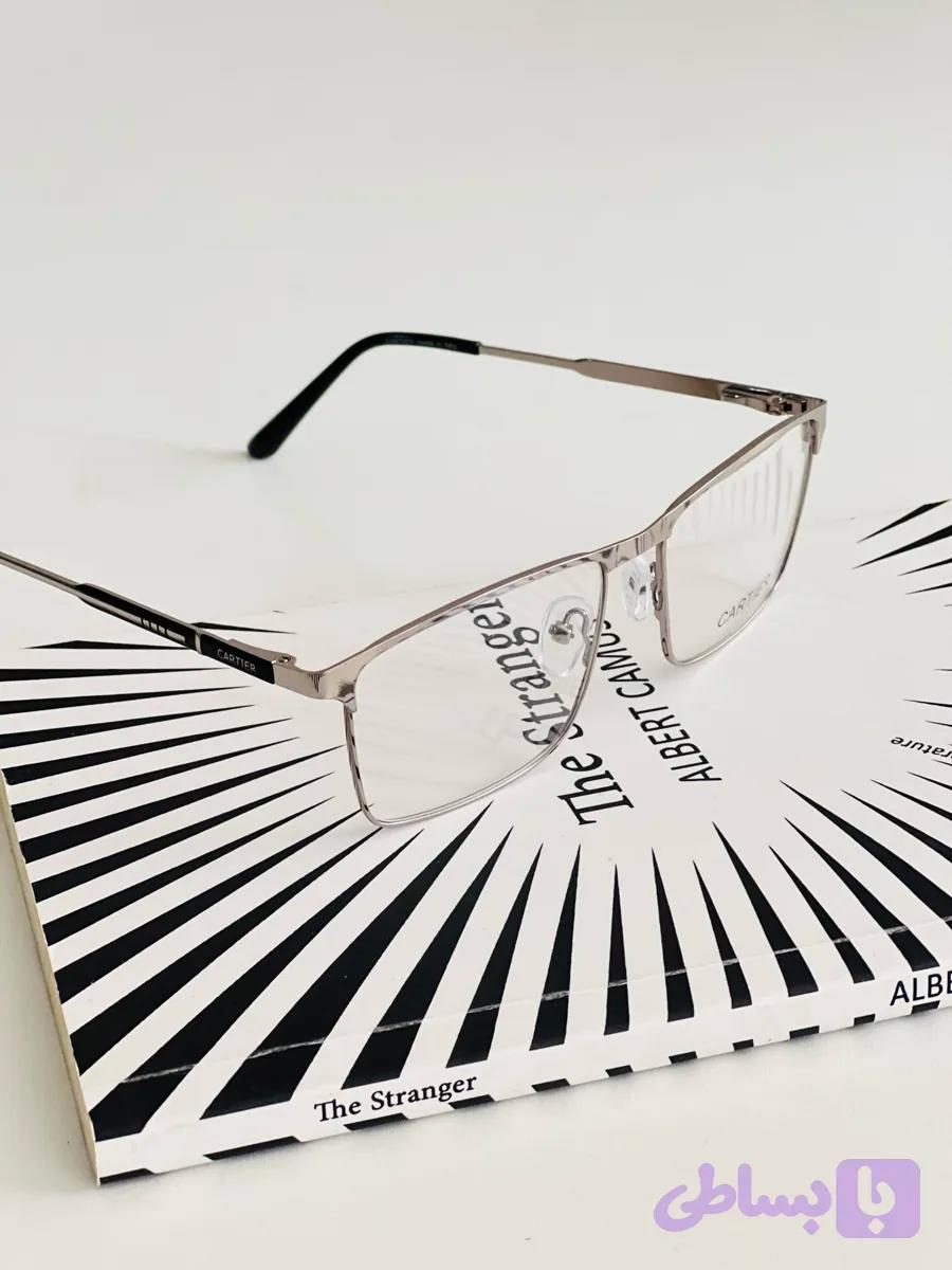 عینک طبی فریم فلزی نقره ای برند Cartier — تصویر 1