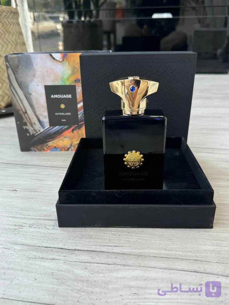 عطر مردانه آمواج اینترلود مستر کوالیتی AMOUAGE INTERLUDE با رایحه خاص چوبی و ادویه ای — تصویر 1