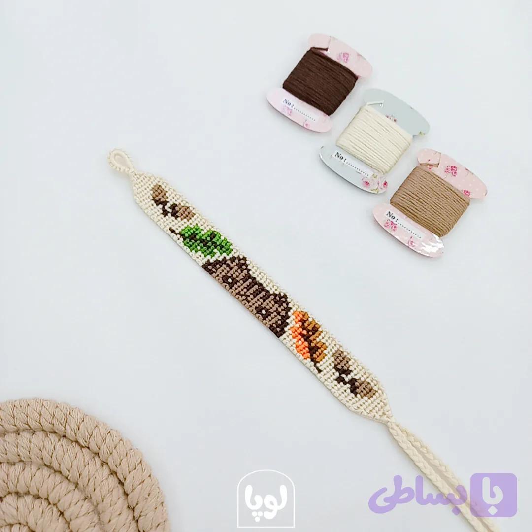 دستبند دستبافت طرح گربه‌ی پاییزی