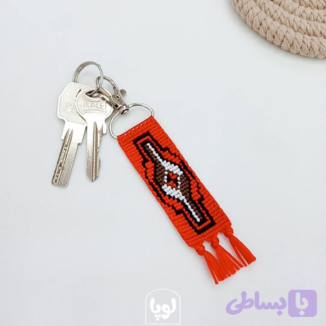 سرکلیدی دستبافت طرح پشتی ایرانی قرمز