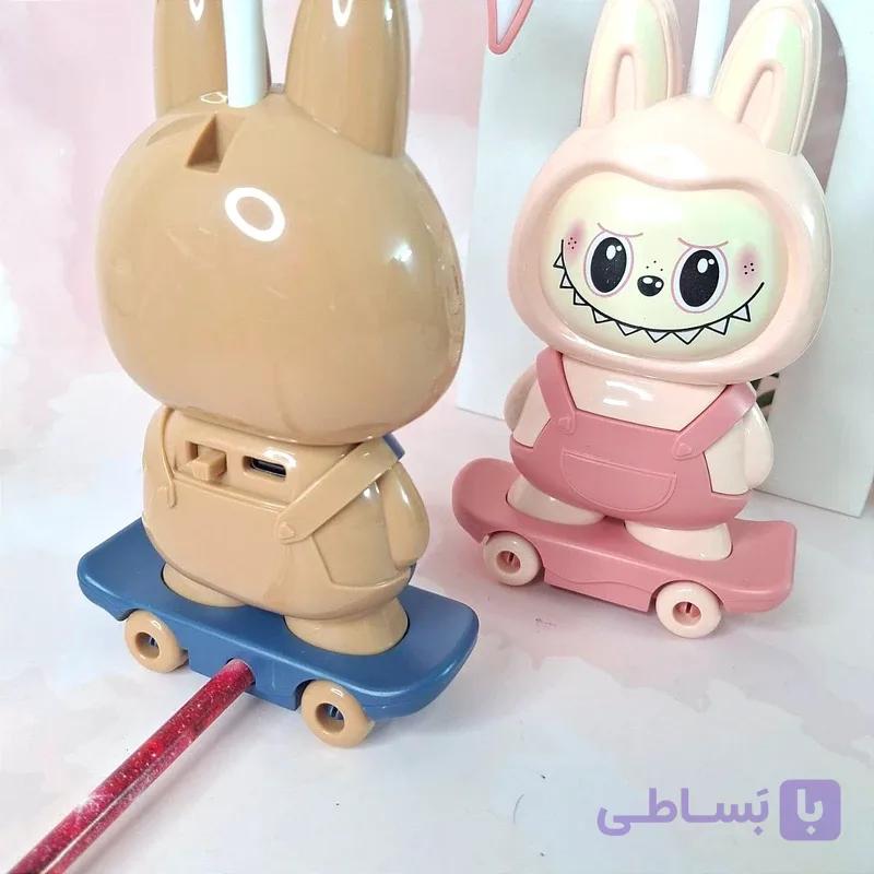 چراغ مطالعه رومیزی شارژی مدل لبوبو اسکیت سوار فانتزی با دو حالت نور و پایه نگه دارنده — تصویر 1