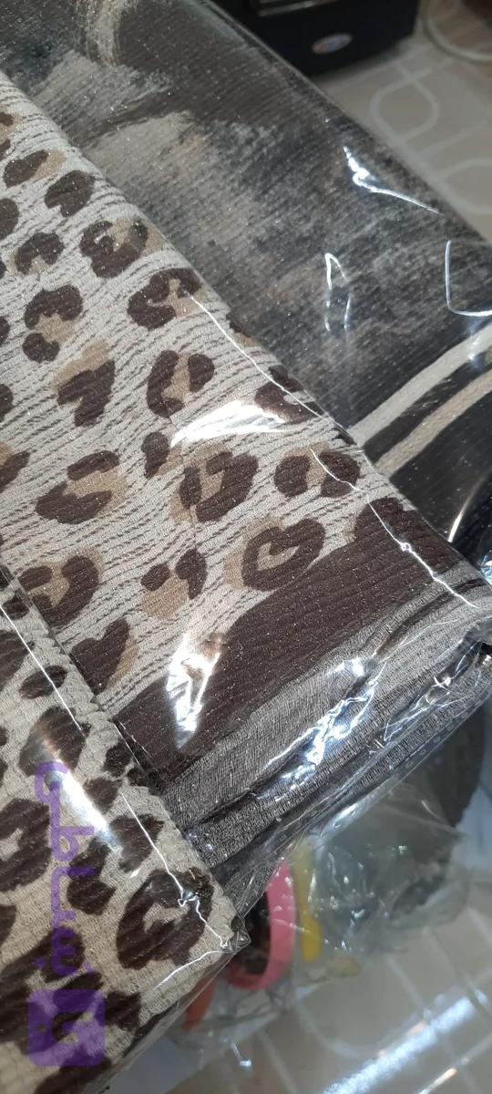شال پلنگی شاین دار، در طرح حای زیبا