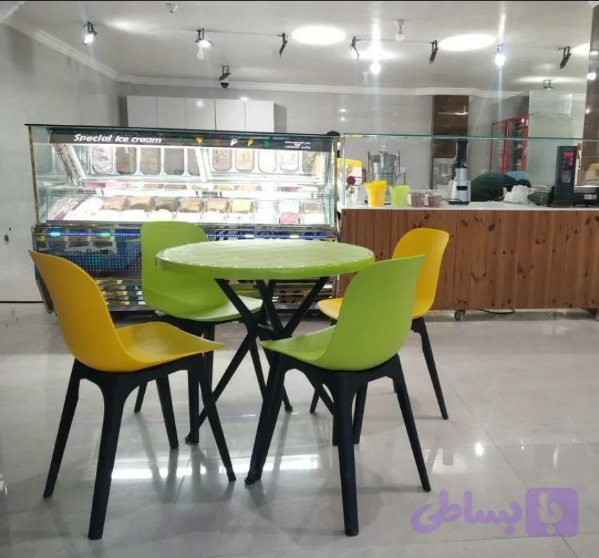 میز و صندلی غذاخوری چهارنفره پلیمری نشکن فایبر گلاس