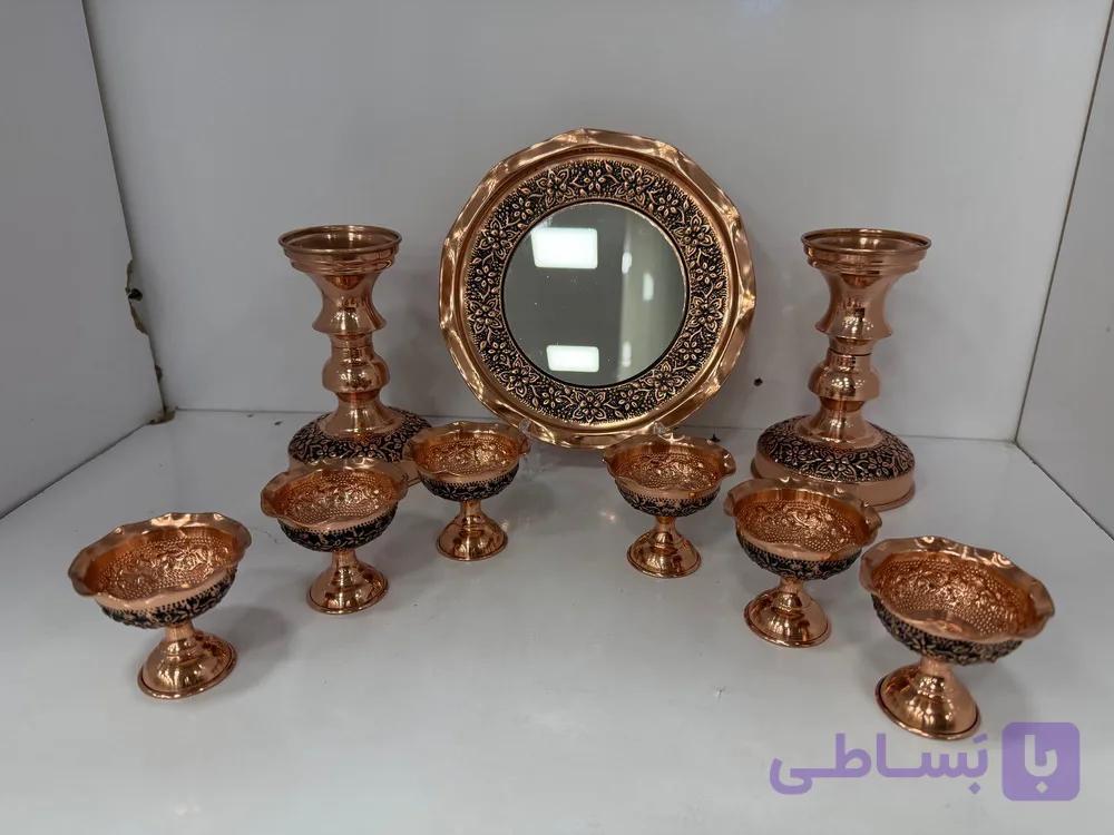 سرویس هفت سین مسی گلبرگ با آینه و شمعدان مسی سیاه قلم (نقلی 9 تیکه)