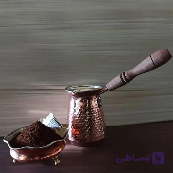 قهوه جوش مسی سایز ۲ دهانه ۸ دسته چوبی حجم ۵ کاپ