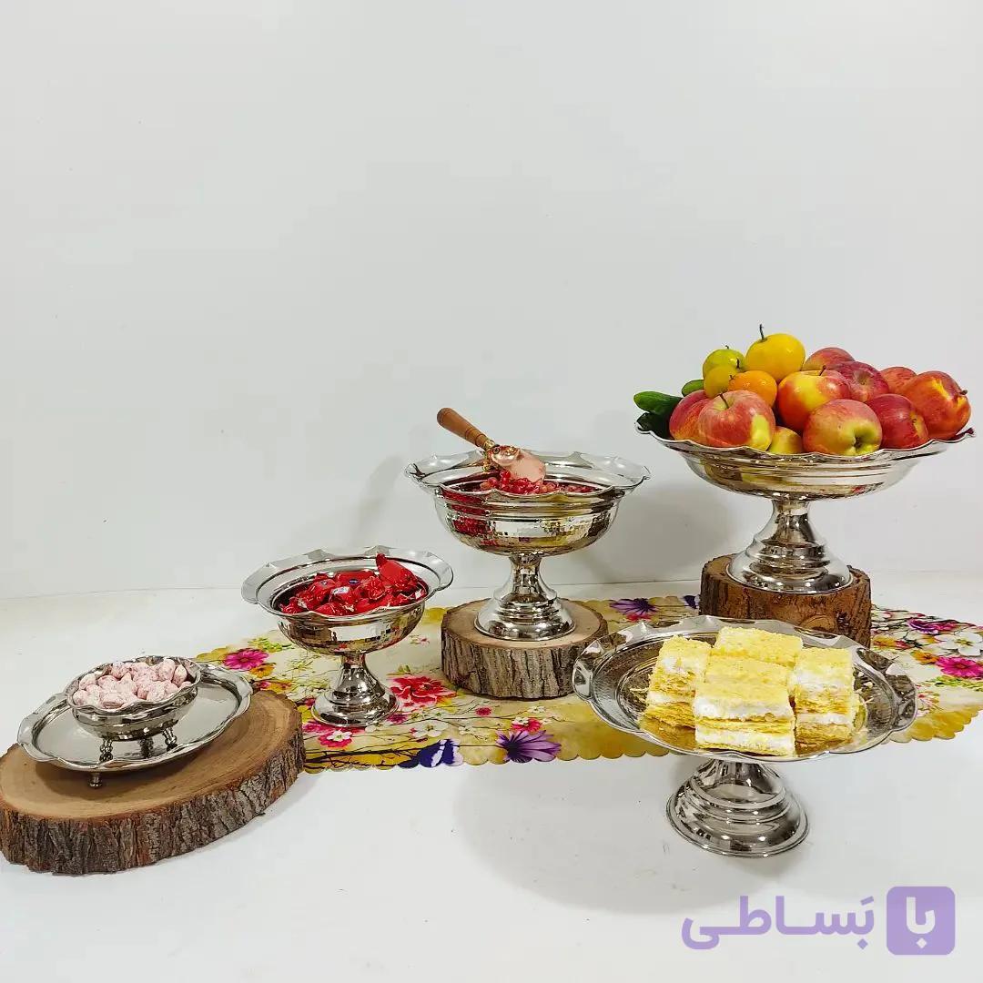 ست پذیرایی 4 تیکه دیبا کروم مسی ارسال رایگان به همراه پیش دستی و پیاله 3 پایه خاص و شیک برای پذیرایی در مس زنجان نمونه