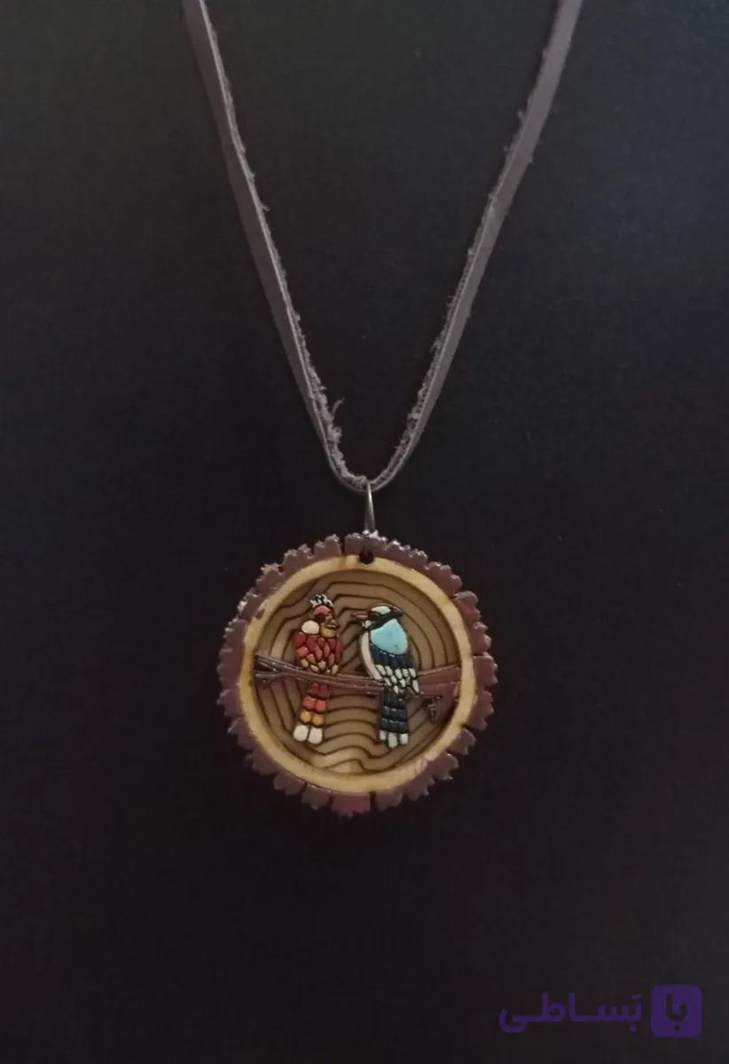 گردنبند چوبی مرغ عشق