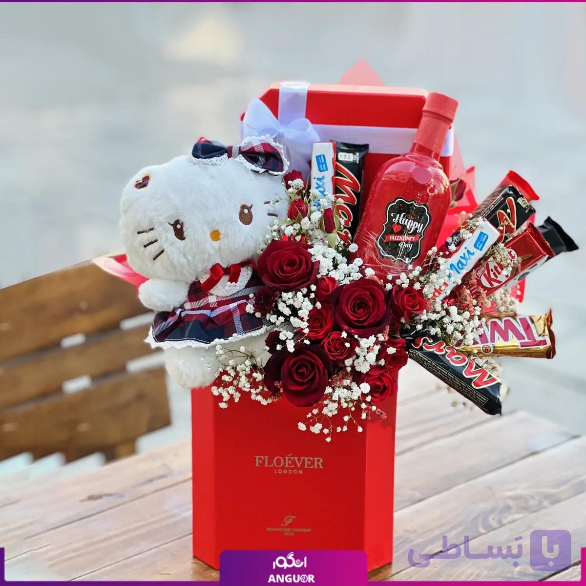 3 شاخه گل رز در باکس گل وشکلات ولنتاین