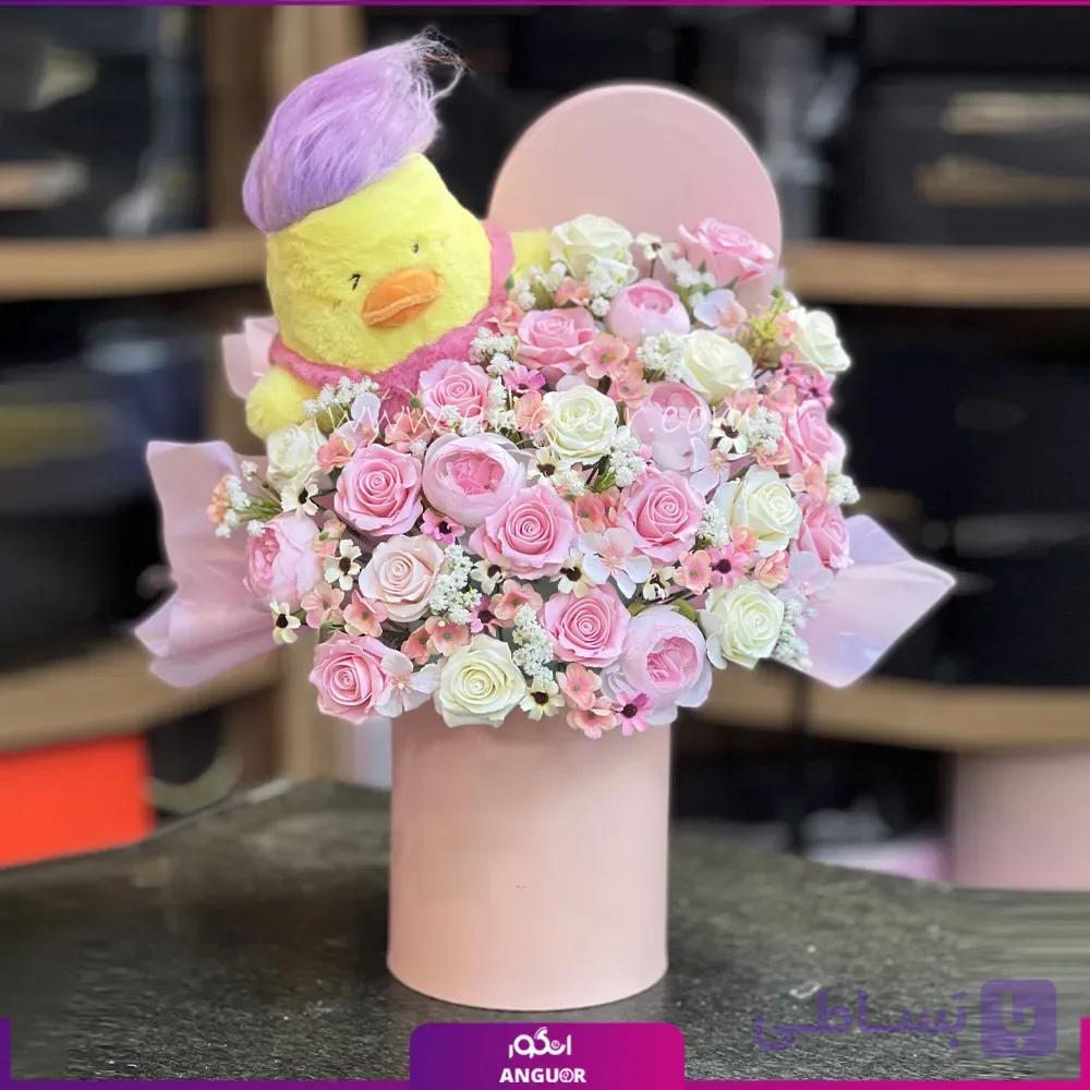 باکس گل و عروسک مصنوعی