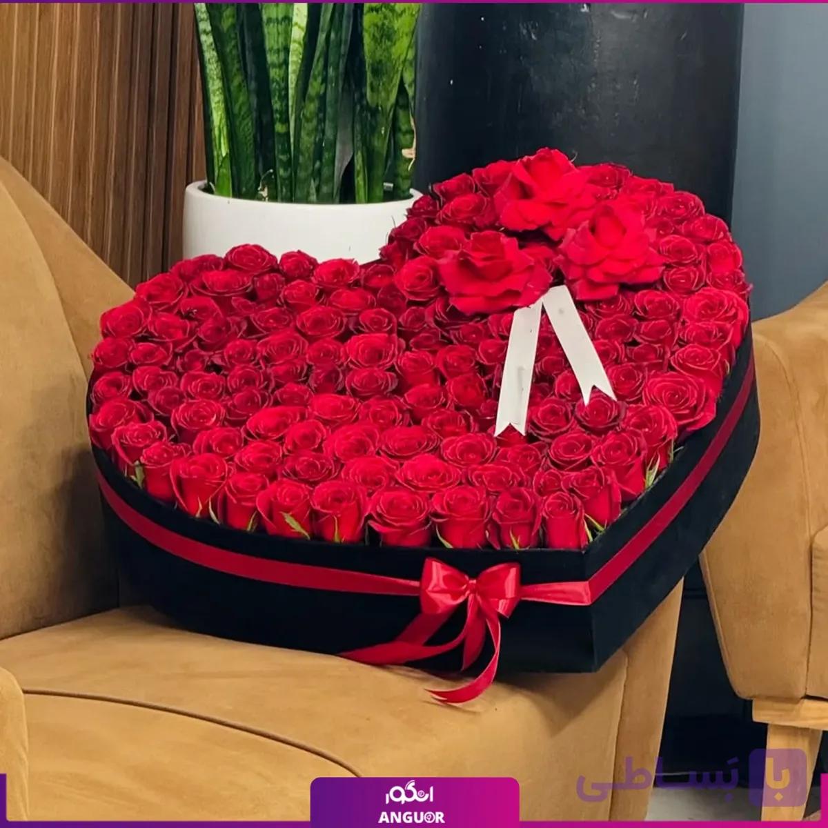 133 شاخه گل رز در باکس قلبی