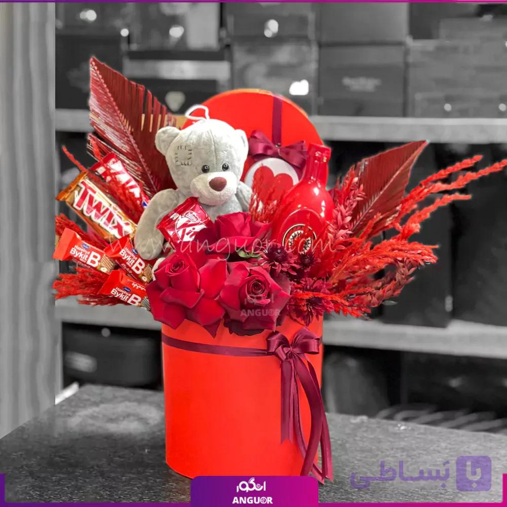 باکس گل و شکلات حوالی نگاه تو