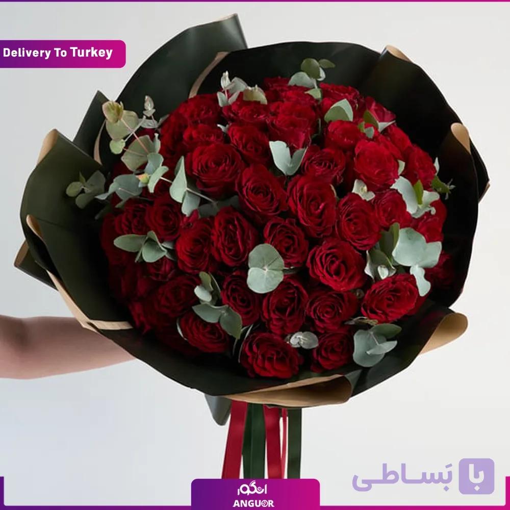 دسته گل 60 شاخه رز قرمز و عروس (ارسال گل به ترکیه)