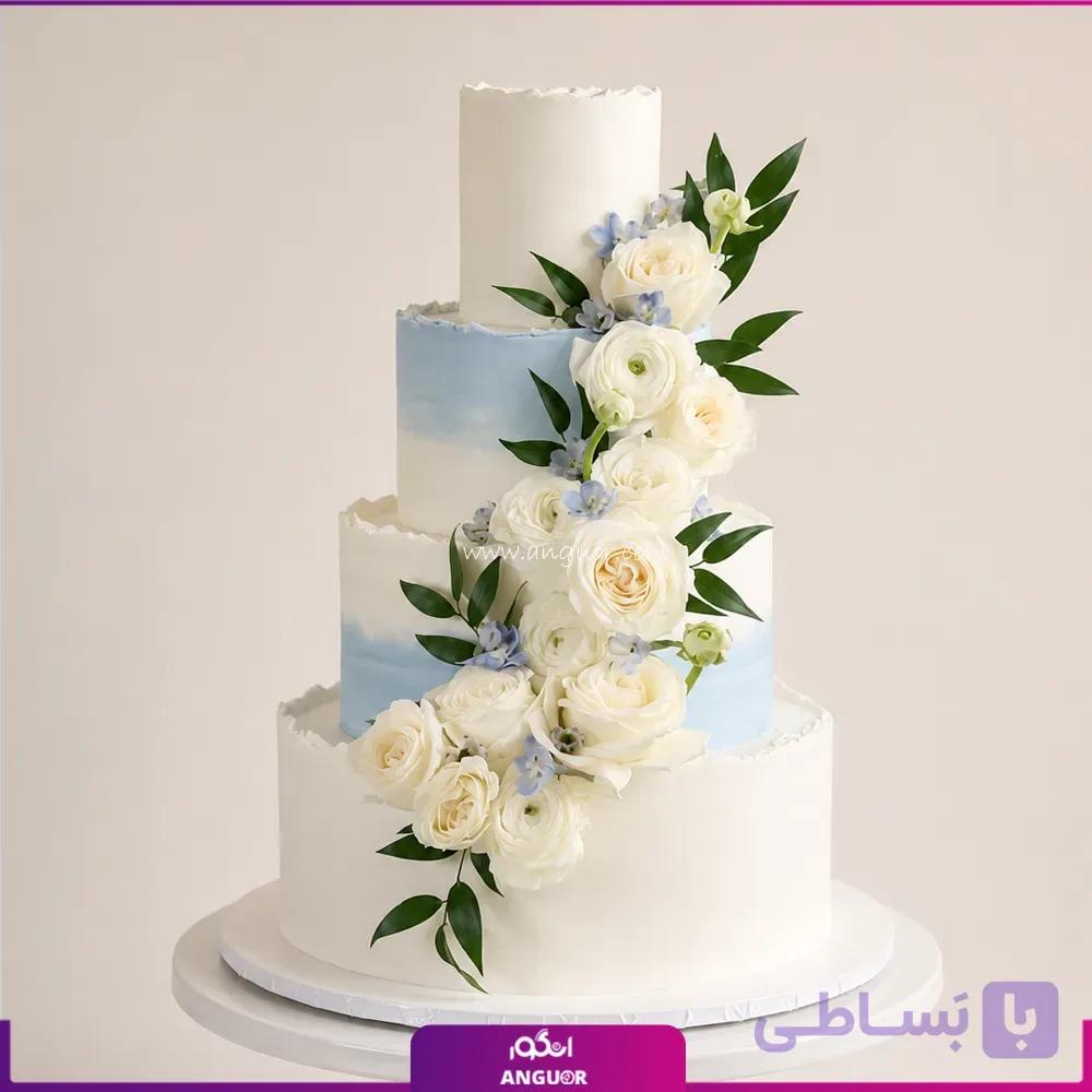 کیک 4 طبقه با تزئین گل رز سفید