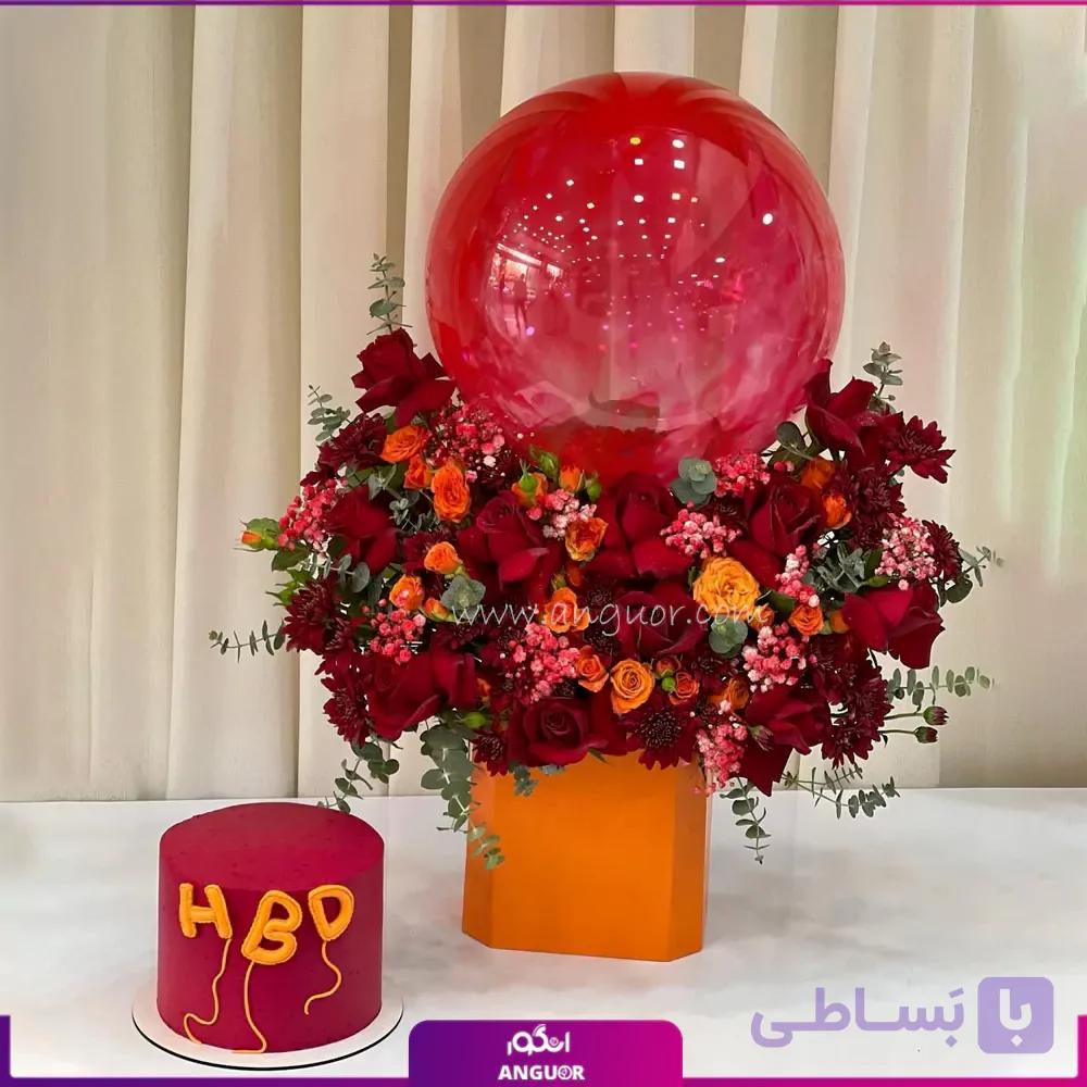 باکس گل و کیک هدیه ای به رنگ عشق