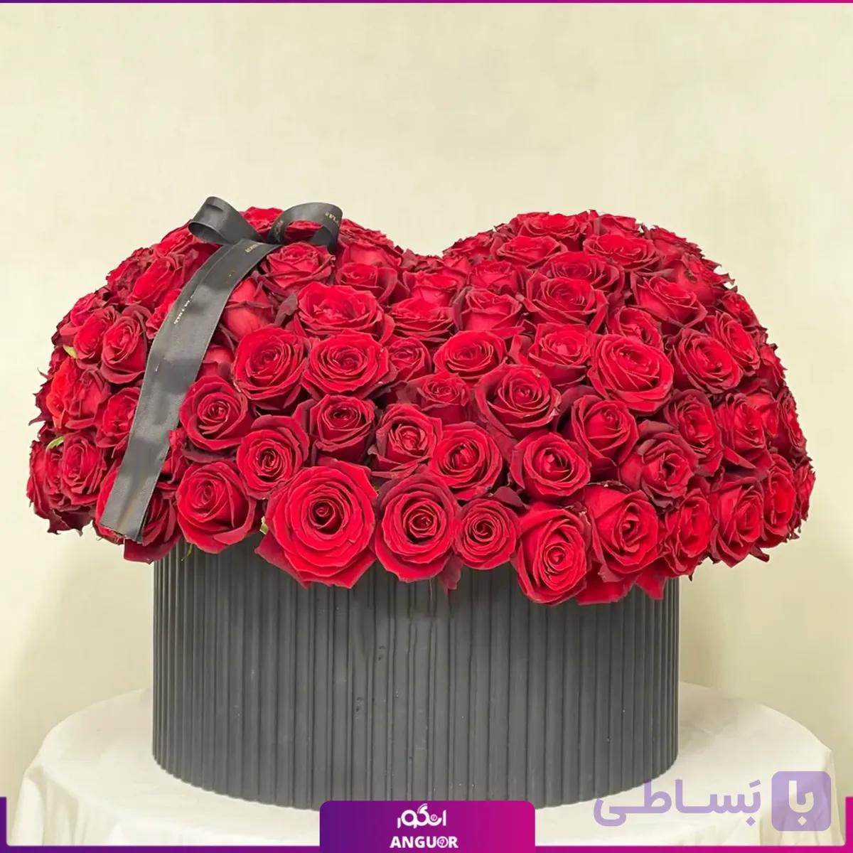 باکس گل رز قرمز 121 شاخه ای قلبی