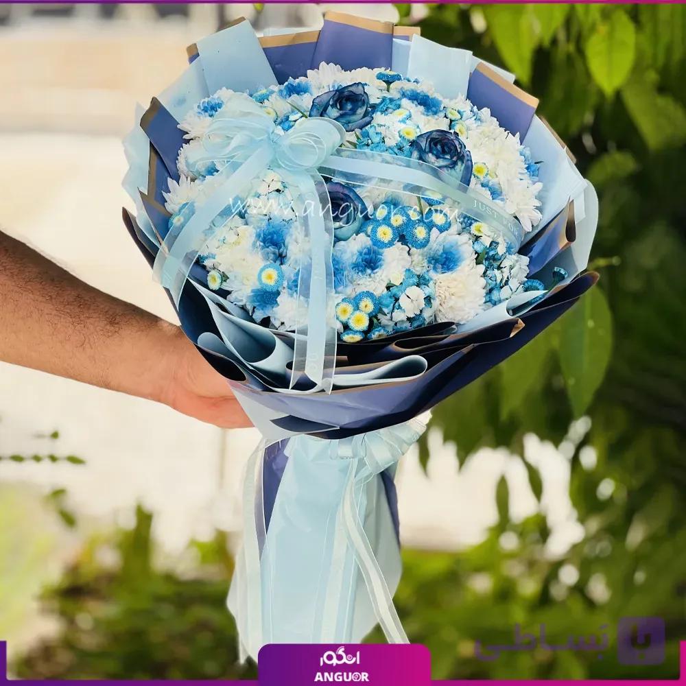 دسته گل ساده آبی و سفید