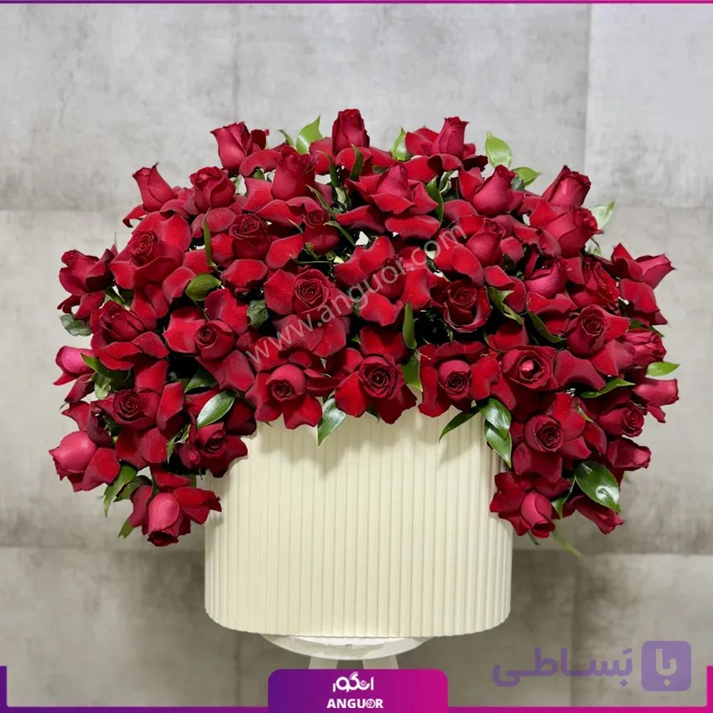 باکس گل رز قرمز 44 شاخه ای