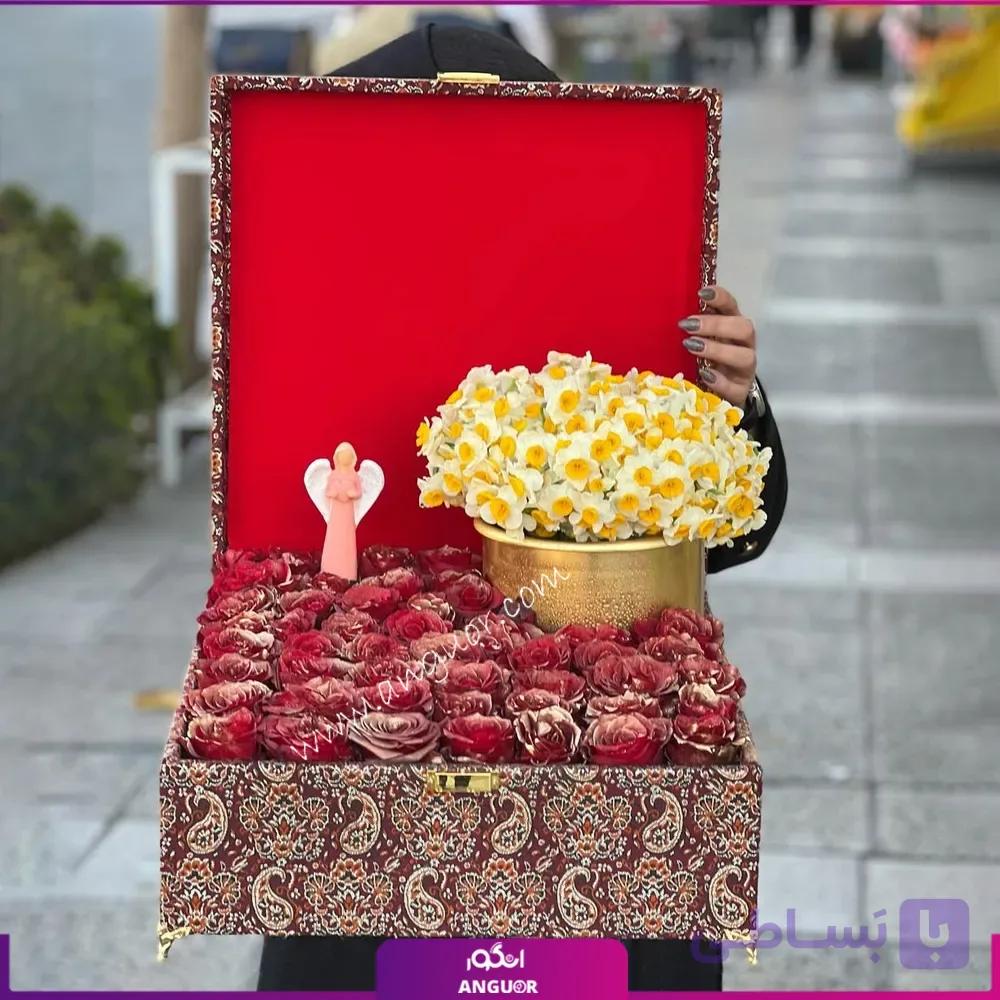 باکس گل 60 شاخه گل رز و نرگس — تصویر 1
