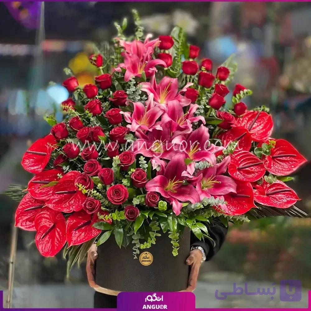 باکس گل عشق سرخ (رز ،آنتوریوم و لیلیوم)