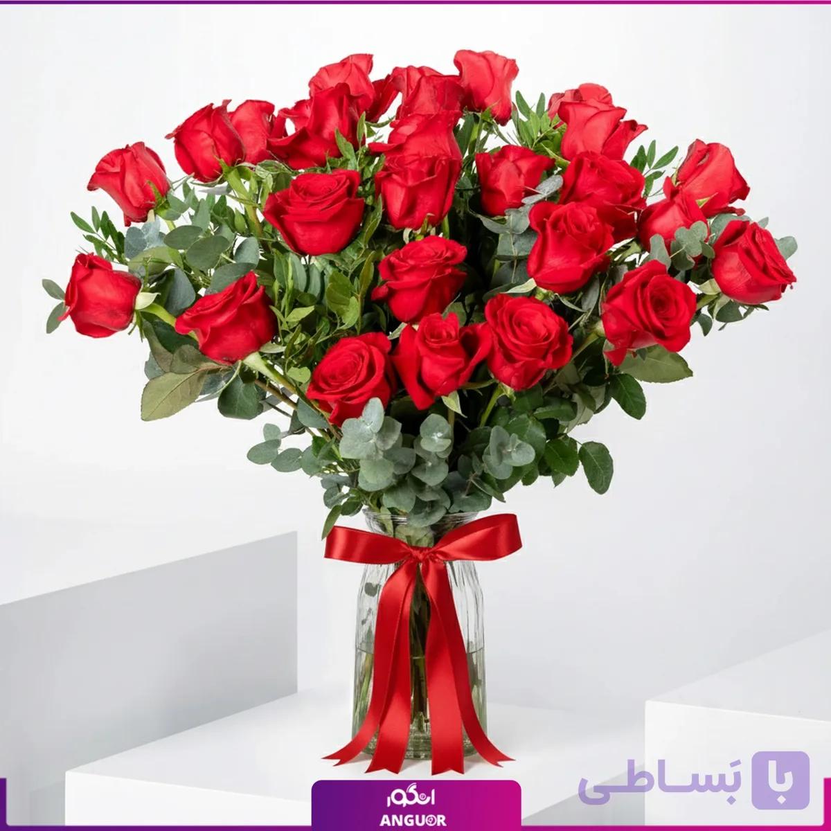 دسته گل رز قرمز با گلدان 22 شاخه ای — تصویر 1