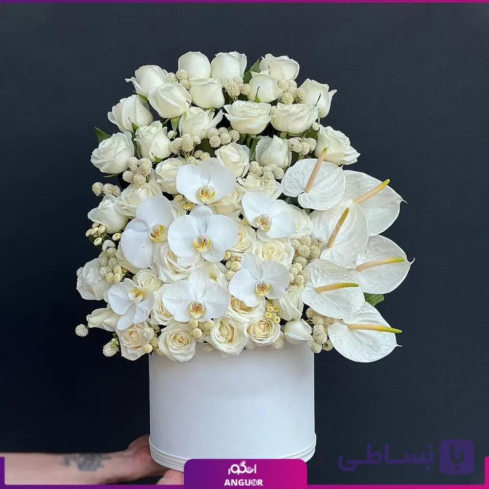 باکس گل با تم سفید آی گل