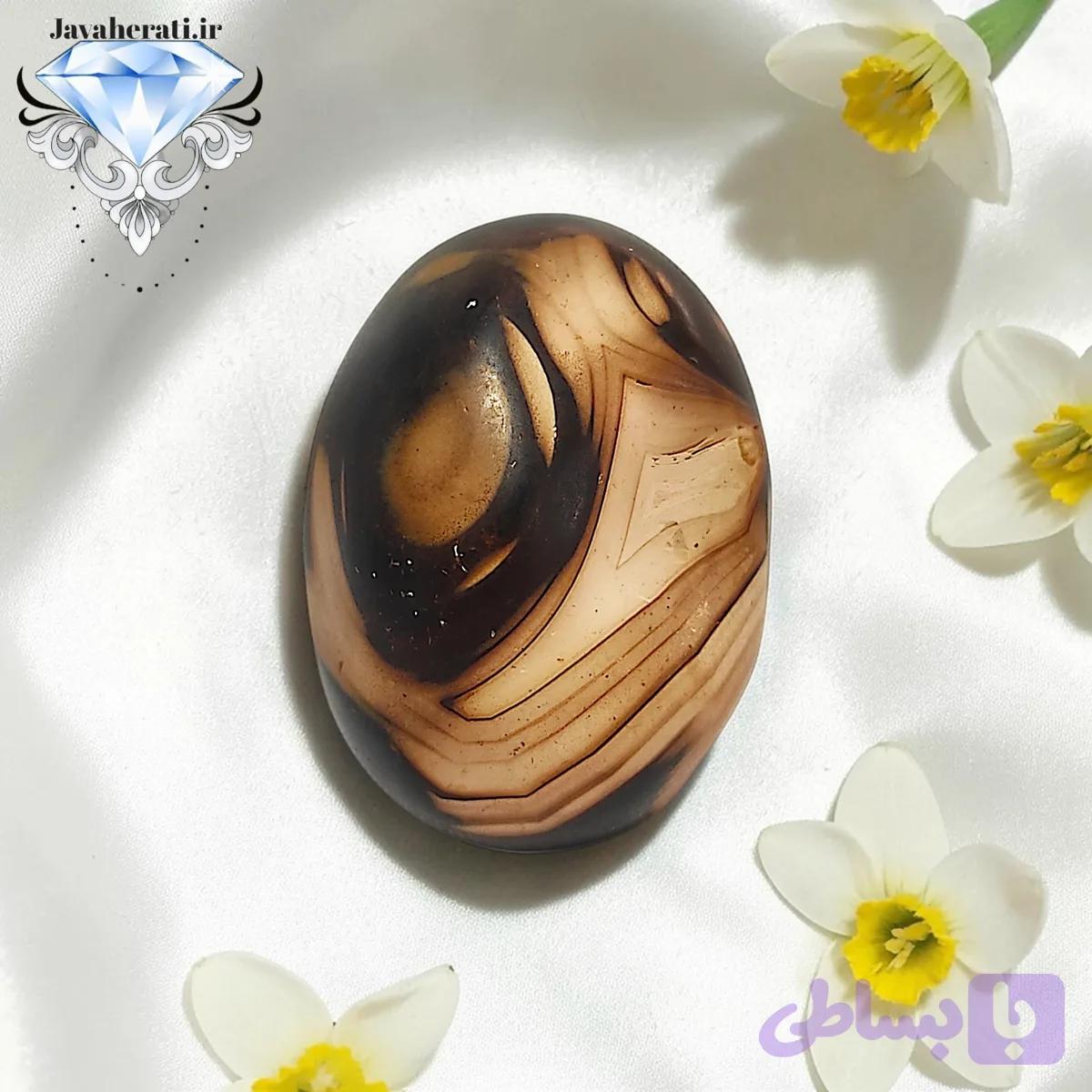 نگین عقیق ملکی سیاه M38