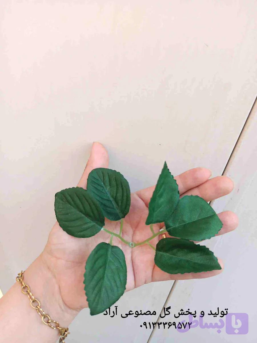 برگ سبز مصنوعی رز دو سو شش پر