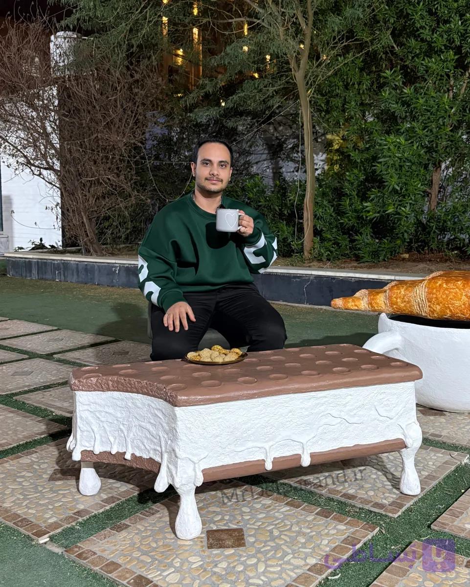 میز جلو مبلی طرح کیک بستنی گاز خورده
