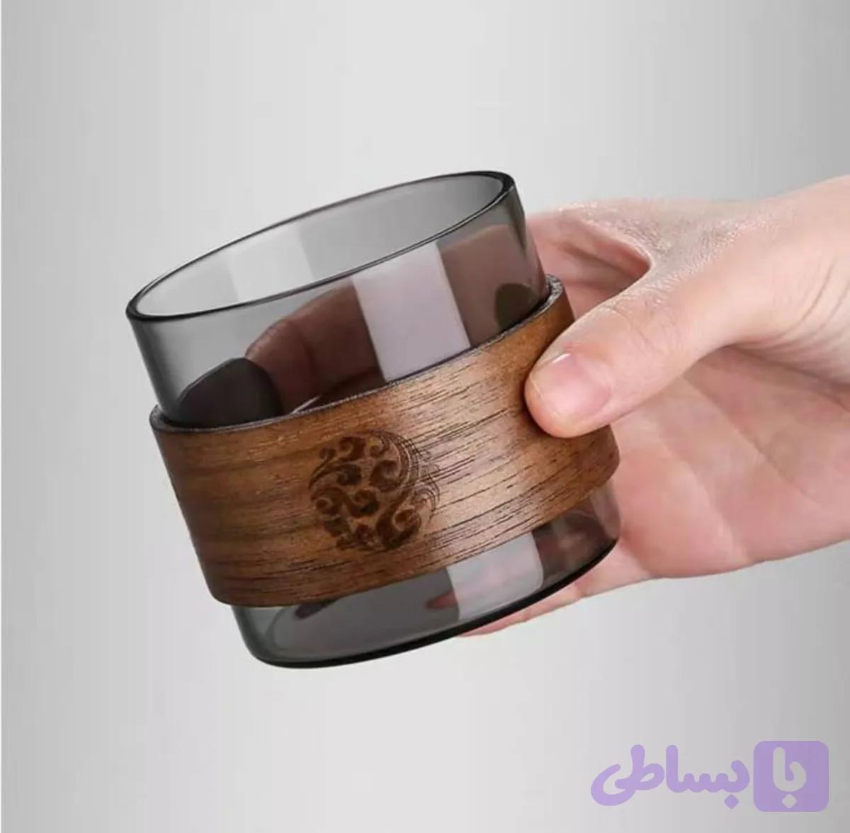 نیم لیوان دودی