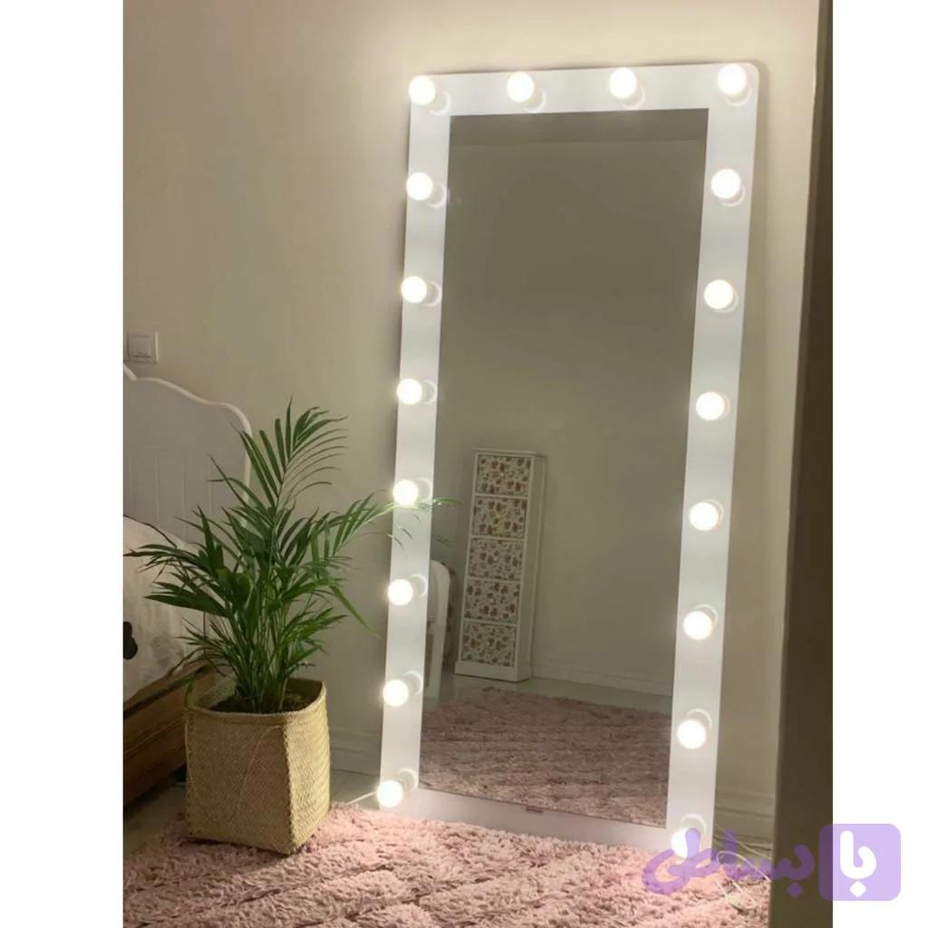آینه گریم لامپدار