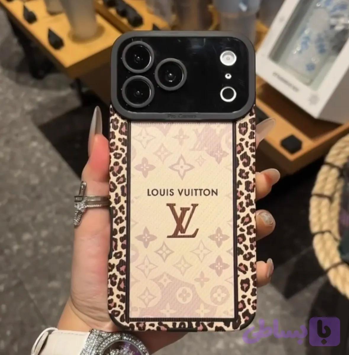 قاب لوییس ویتون پلنگی