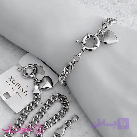 دستبند زنانه ژوپینگ مدل کارتیه نقره ای با آویز قلب کد 5491