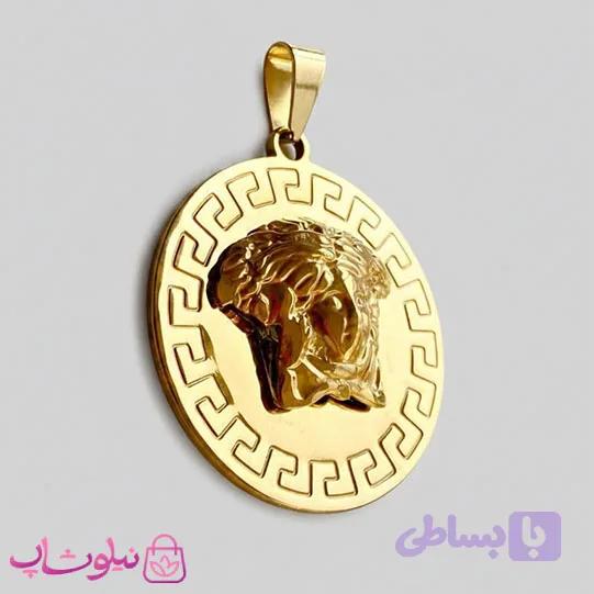 گردنبند زنانه مدل ورساچه طلایی پلاک بزرگ (قطر 4.5 سانت) کد 260 — تصویر 1