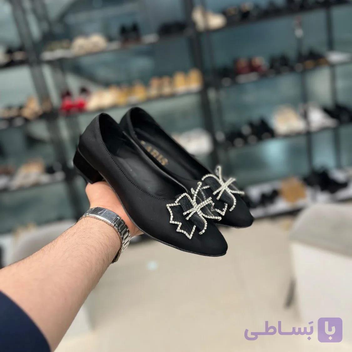 کفش مجلسی نگینی بزرگپا 41،42،43 — تصویر 1