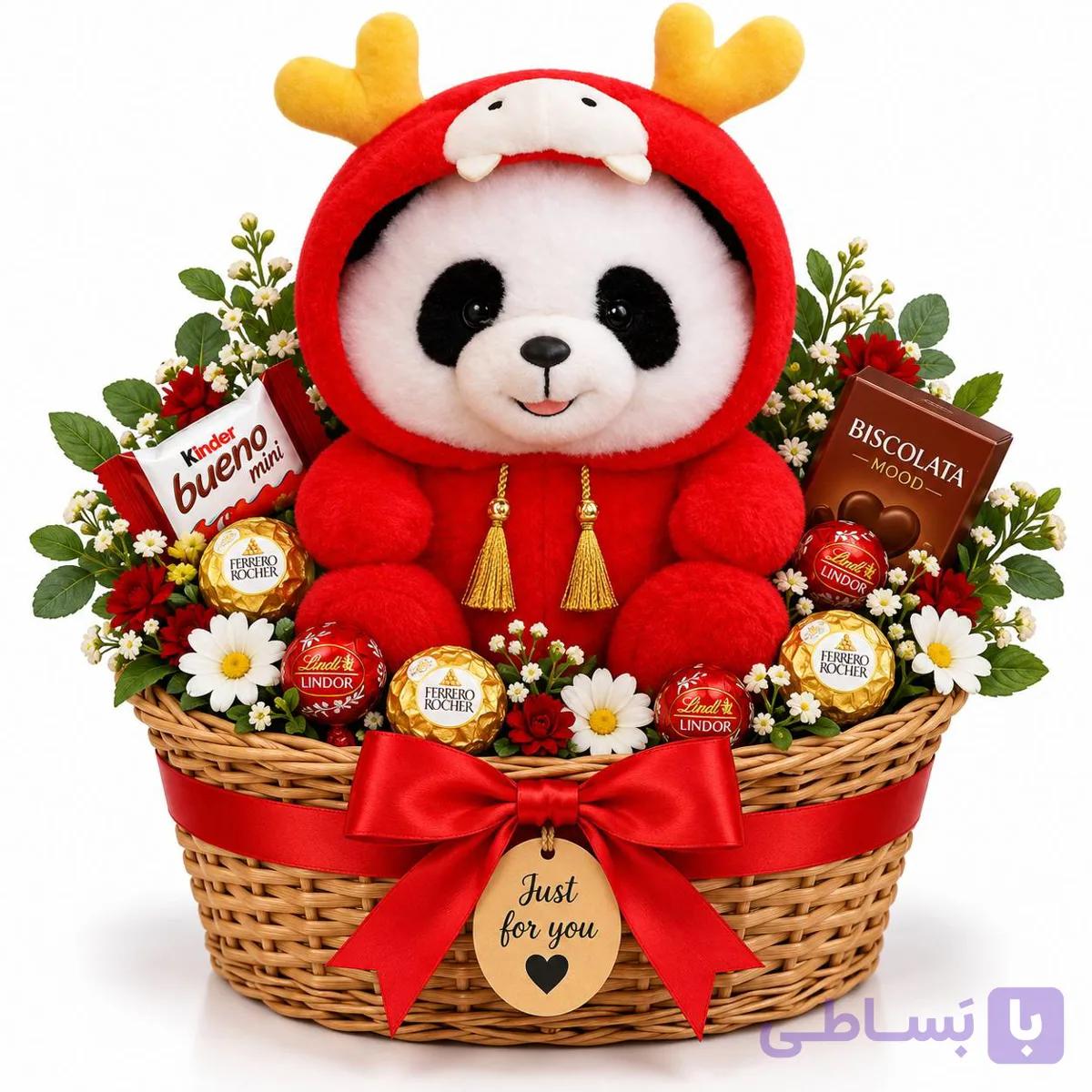 ست هدیه پاندا لباس گوزنی با سبد حصیری، شکلات و گل مصنوعی — تصویر 1
