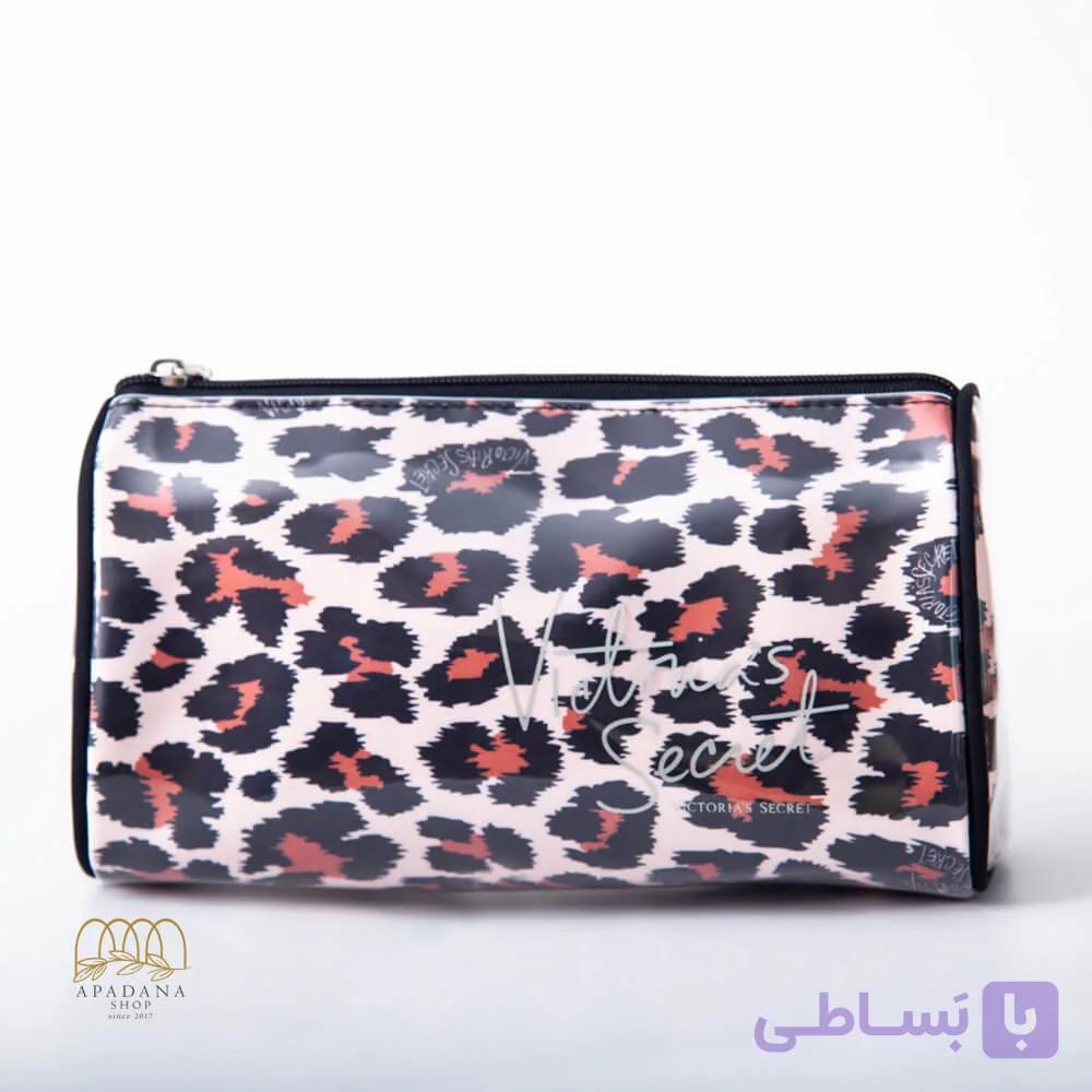 کیف لوازم آرایش طرح ویکتوریا سکرت طرح Love – متوسط — تصویر 1
