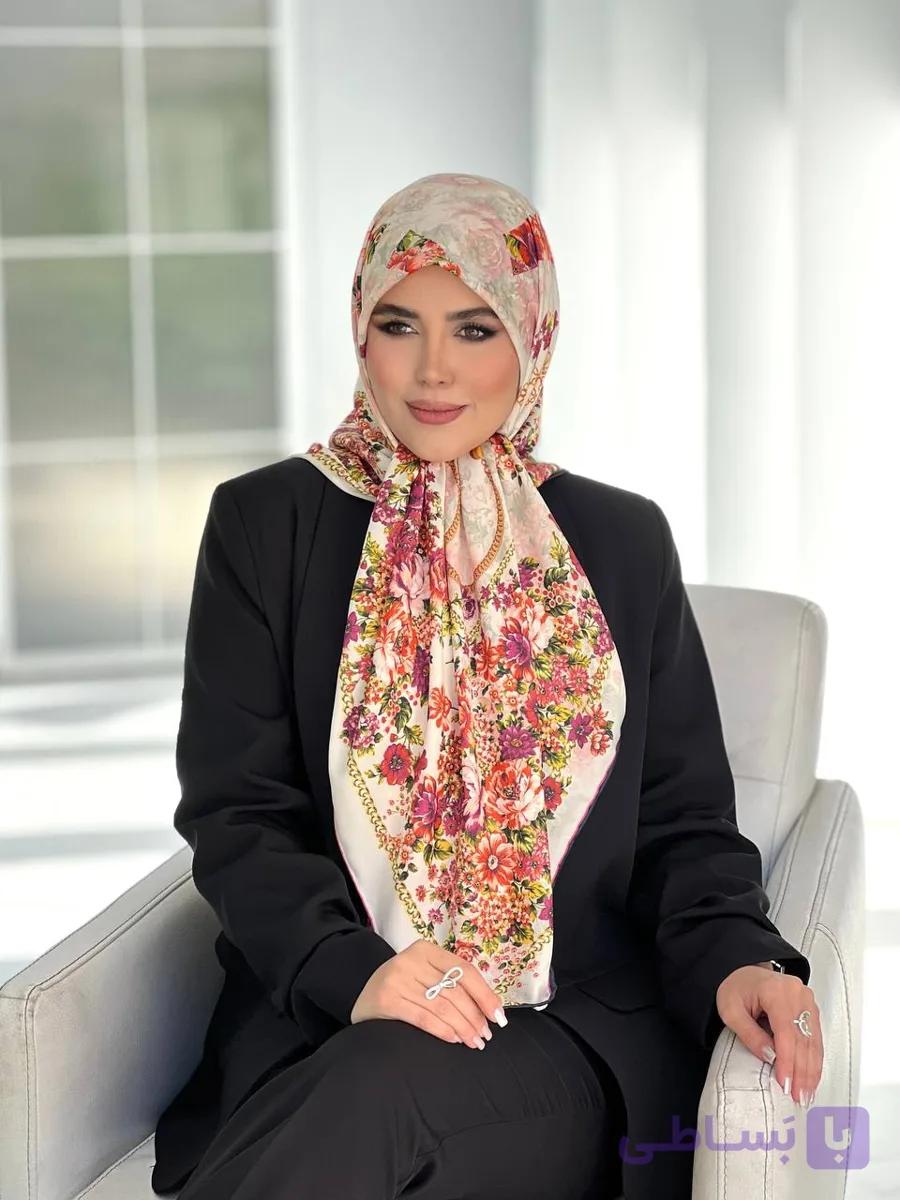 روسری ساتن ابریشم گل دار سایز 125 کد 341 — تصویر 1