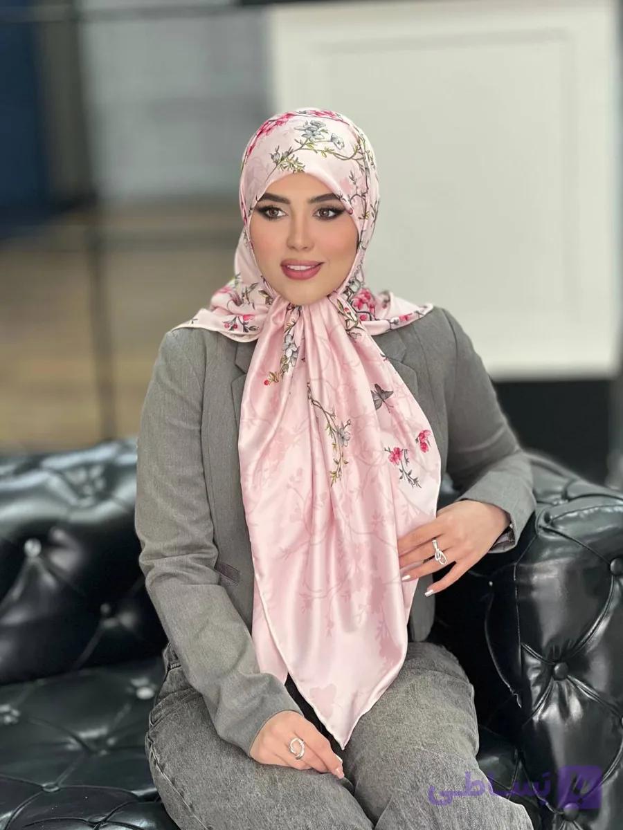 روسری ابریشم ساتن قواره 125 برندgnt کد352 — تصویر 1